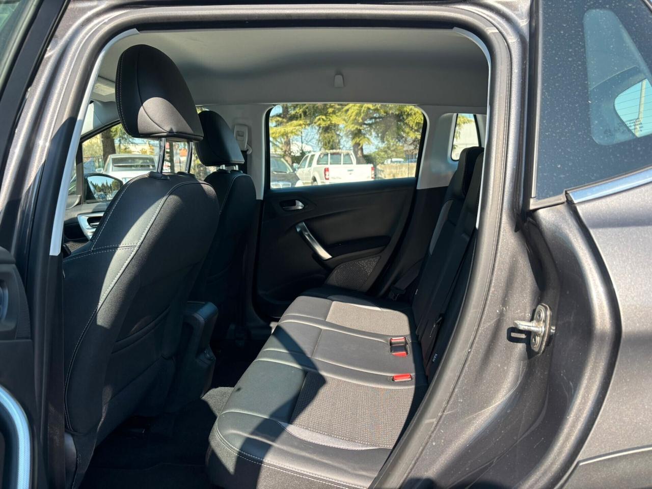 Peugeot 2008 BlueHDi 100 S&S Allure Tua a 161€/Mese