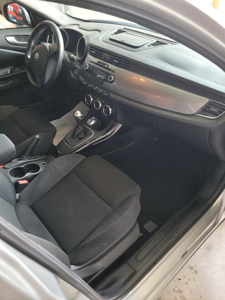 Alfa Romeo Giulietta 1.4 Turbo MultiAir Distinctive