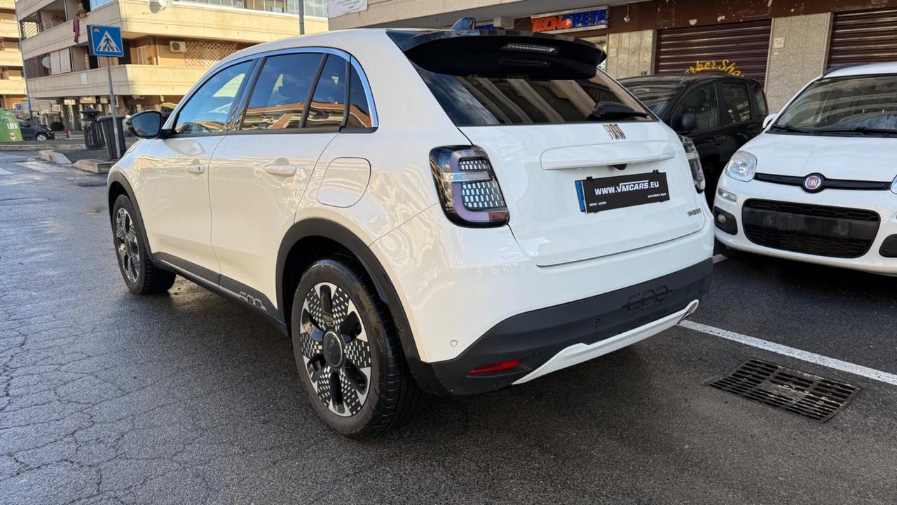 Fiat 600 Hybrid 110 CV DCT MHEV La Prima LED PELLE KAMERA CERCHI 18 PDC SEDILI ELETTRICI RISCALDATI