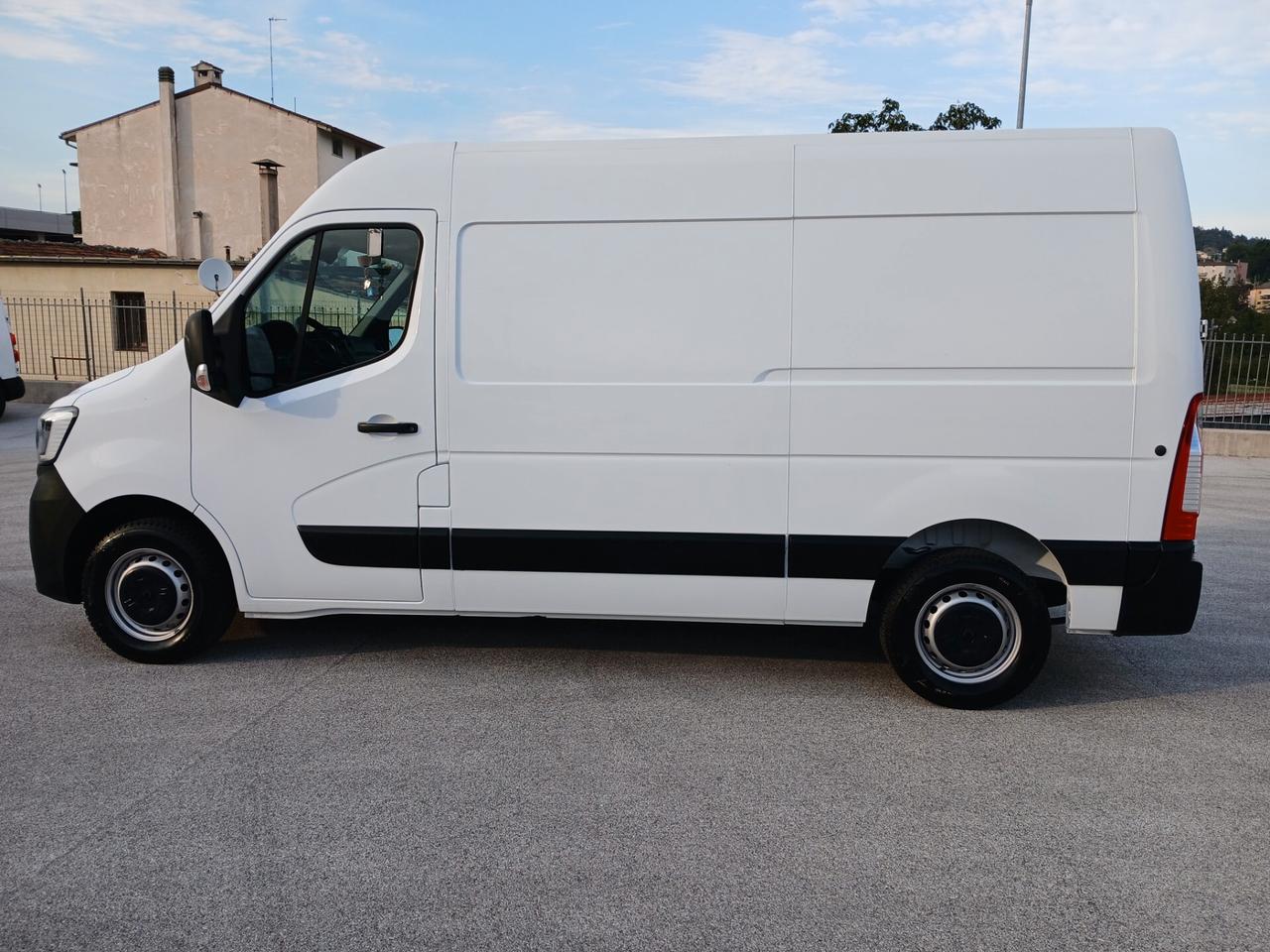 RENAULT MASTER 2.3 DCI 135CV L2H2 2021