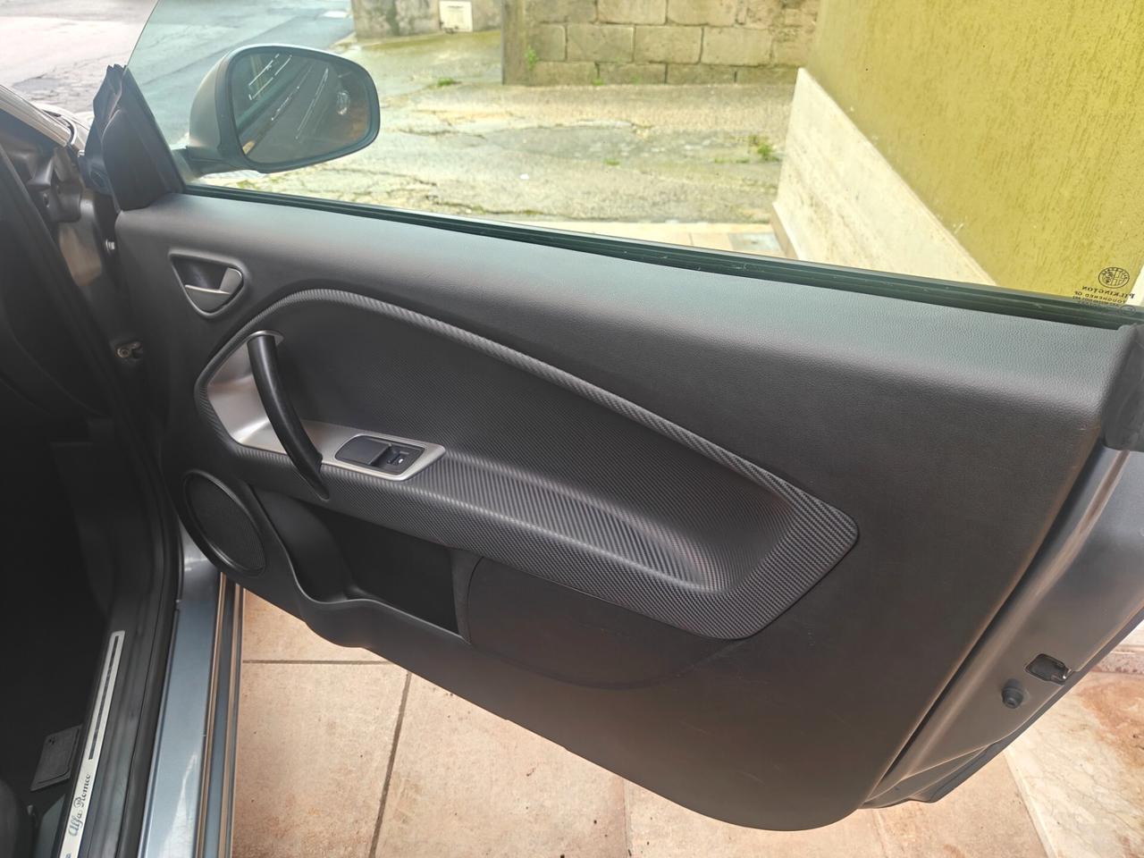 Alfa Romeo MiTo 1.3 JTDm-2 S&S Distinctive Sport Pack