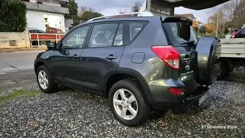 Toyota RAV 4 RAV4 2.2 D-4D 136 CV Sol