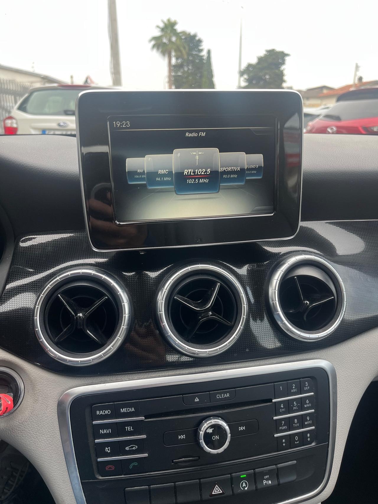 Mercedes-benz CLA 180 CLA 180 d Executive