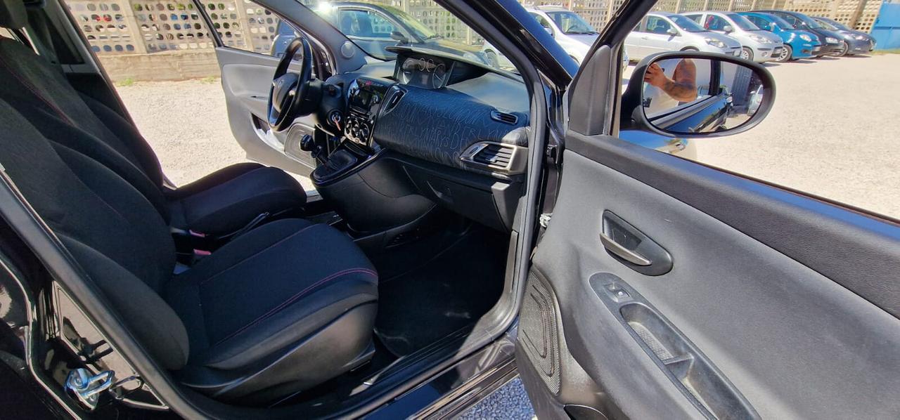 Lancia Ypsilon 0.9 TwinAir 85 CV Metano Ecochic Elefantino
