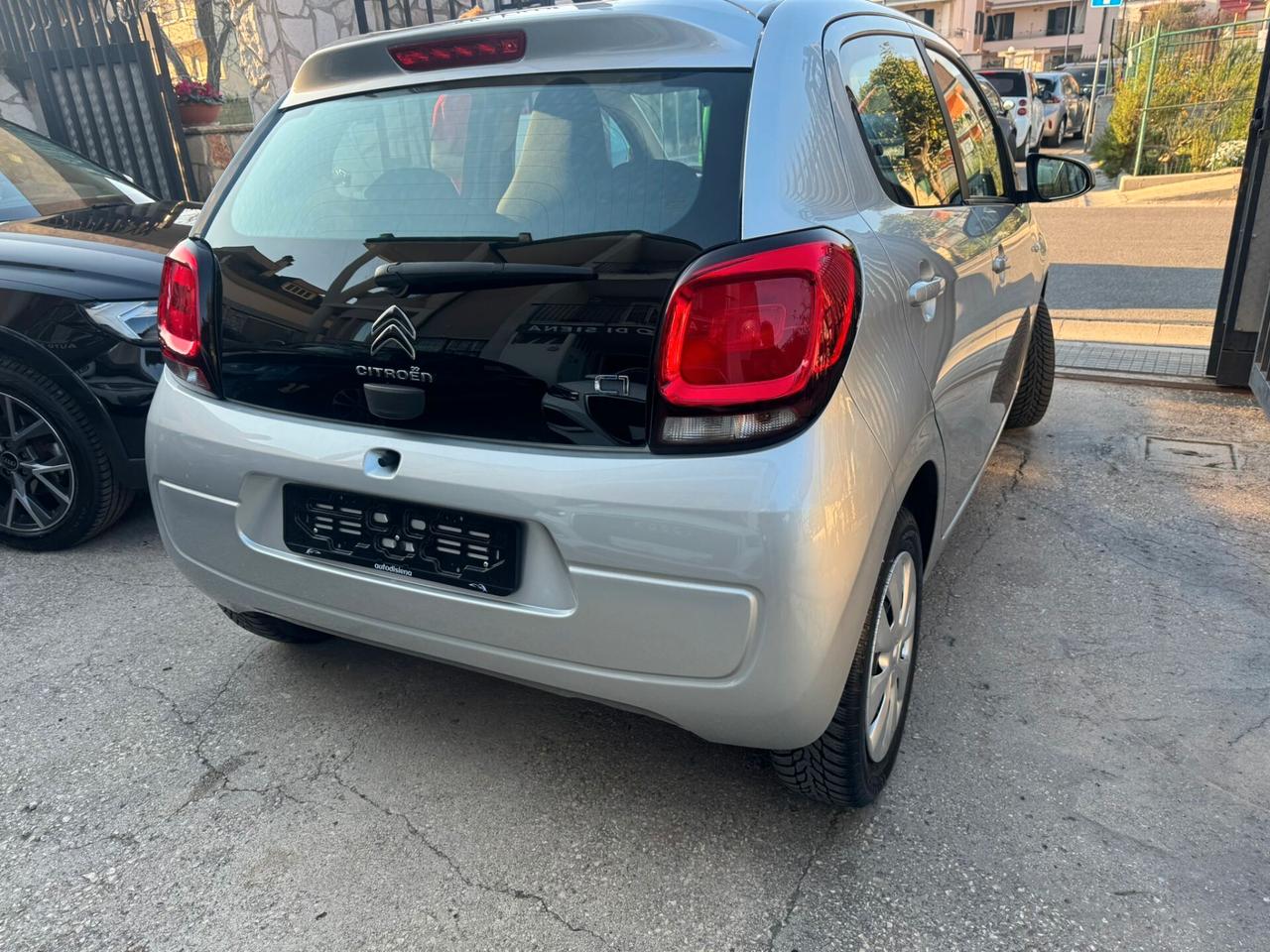 Citroen C1 VTi 72 ETG 5 porte Shine