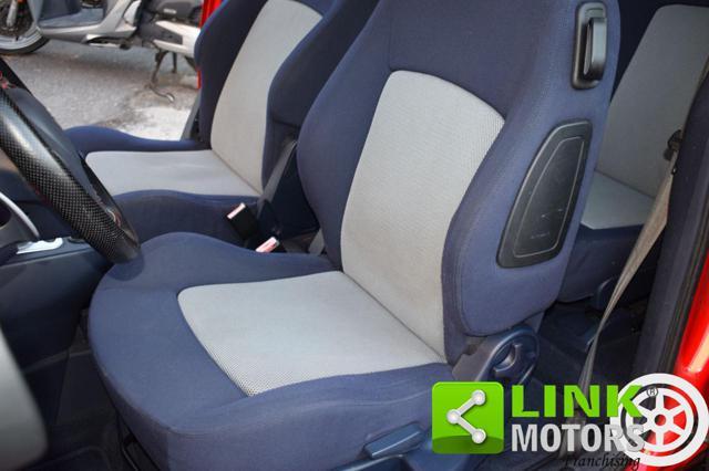 PEUGEOT 1007 1.4 Sporty 2Tronic