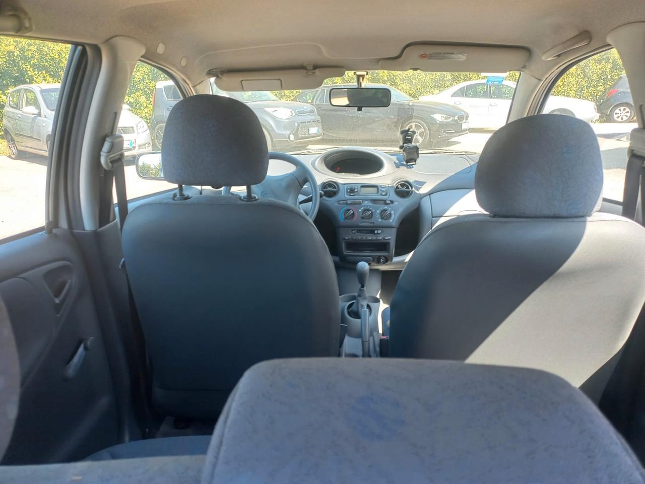 Toyota Yaris 1.0i 16V cat 5 porte '03