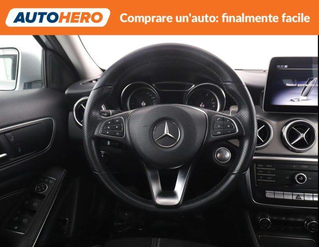 MERCEDES-BENZ GLA 180 Sport