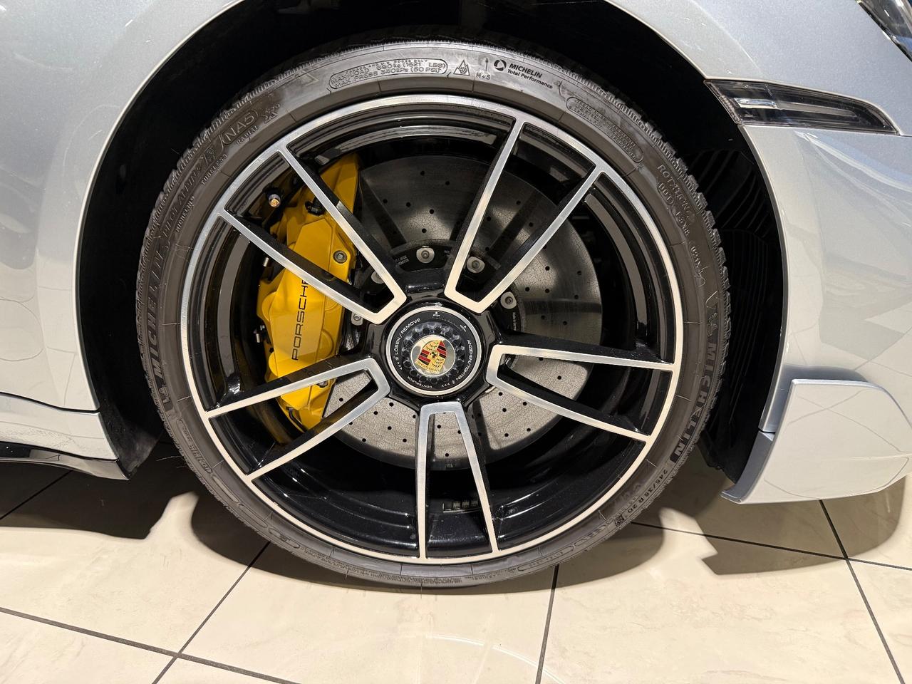 PORSCHE 992 TURBO S POSSIBILITÀ DI SUBENTRO LEASING