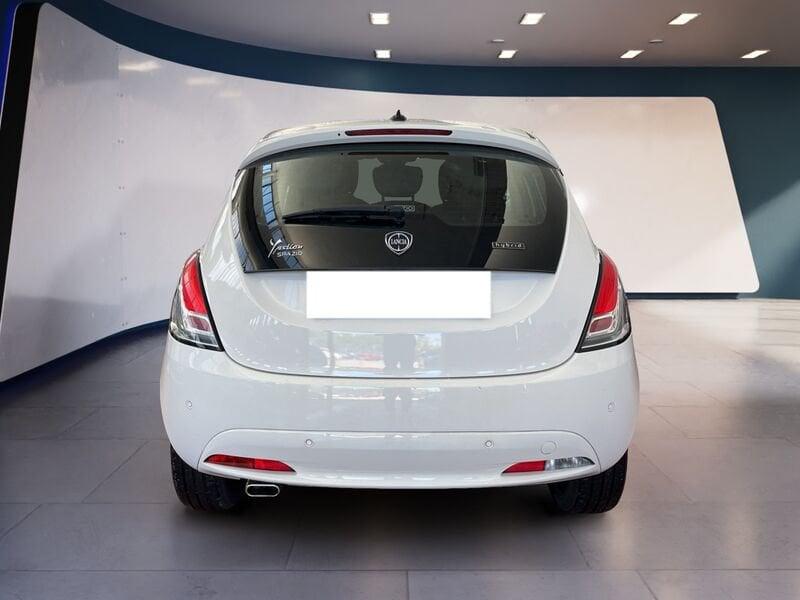 Lancia Ypsilon III 2021 1.0 firefly hybrid Gold s&s 70cv