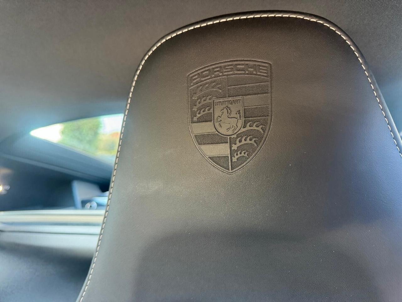 Porsche Cayman style edition sport design