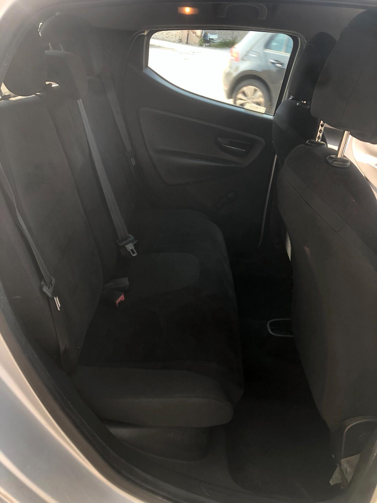 Lancia Ypsilon 1.2 69 CV 5 porte GPL