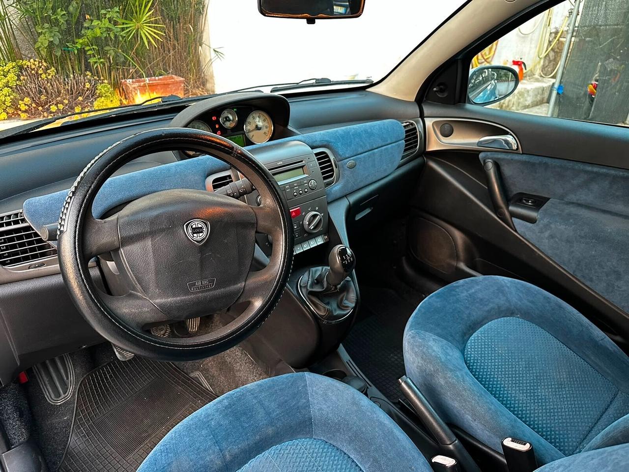 Lancia Ypsilon 1.3 Multijet 16V Argento