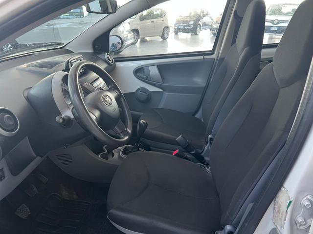 TOYOTA Aygo 1.0 12V VVT-i 5 porte Sol Connect - NEOPAT, TOMTOM