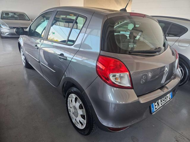 Renault Clio Clio III 2009 5p 1.5 dci Dynamique 75cv