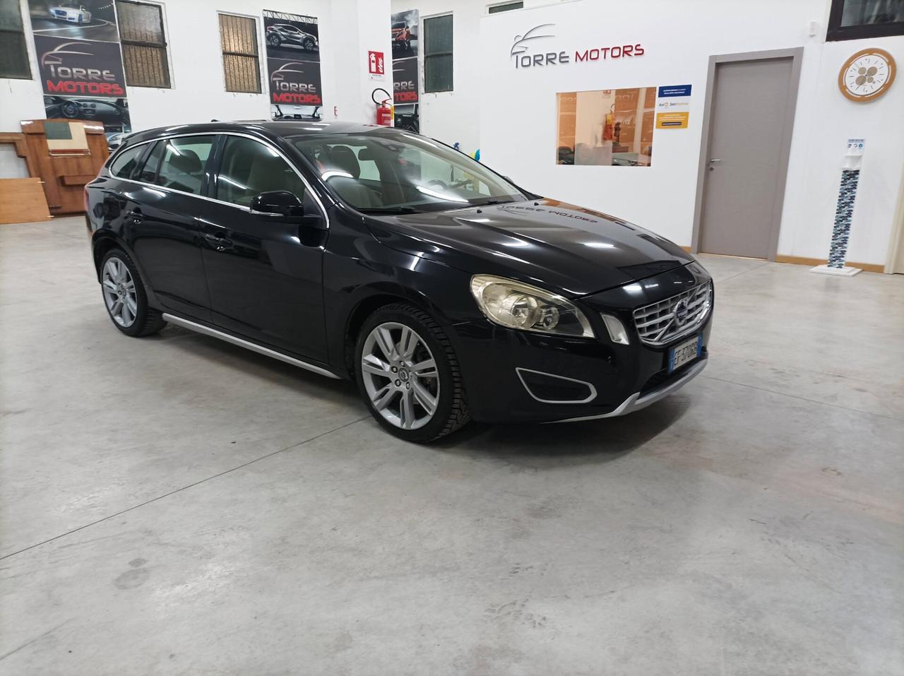 Volvo V60 D5 2.4 205 CV Geartronic Kinetic - 01/2011
