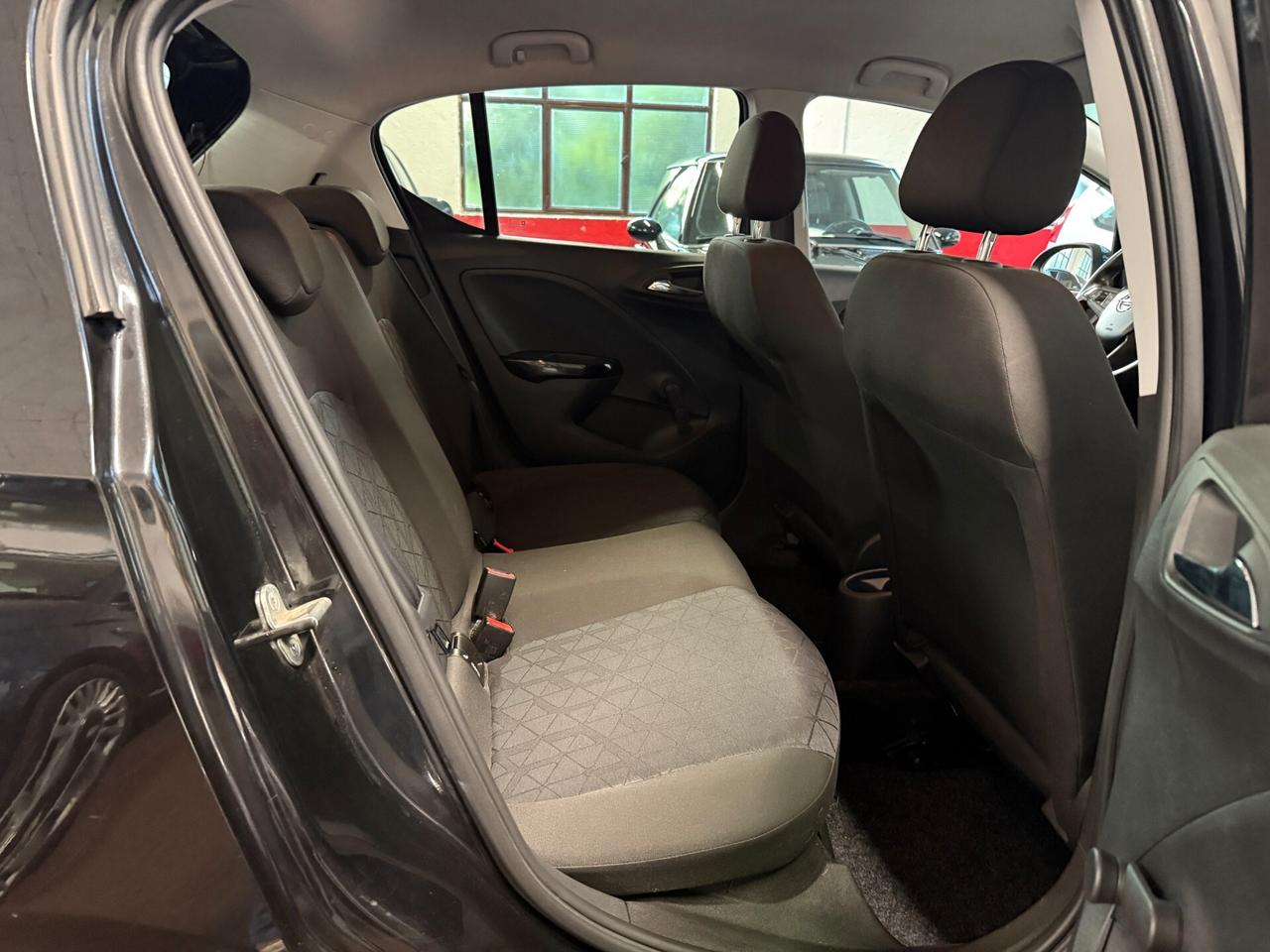 Opel Corsa 1.2 5 porte Black Edition