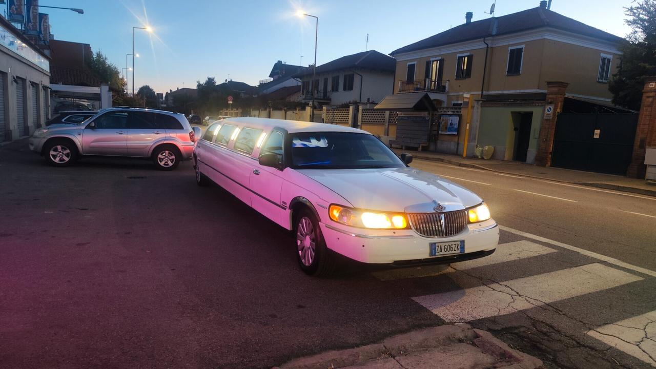 Limousine. Paris