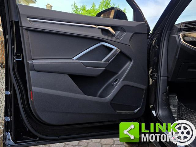AUDI Q3 SPB 35 TFSI S tronic Identity Black S Line Edition