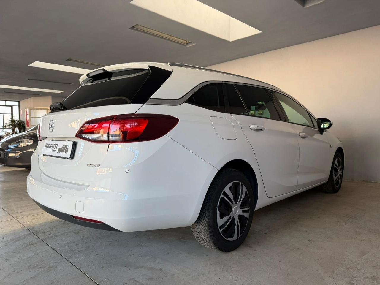 Opel Astra Sports Tourer 1.0cc INNOVATION 105cv - 1 PROPRIETARIO FULL OPT.
