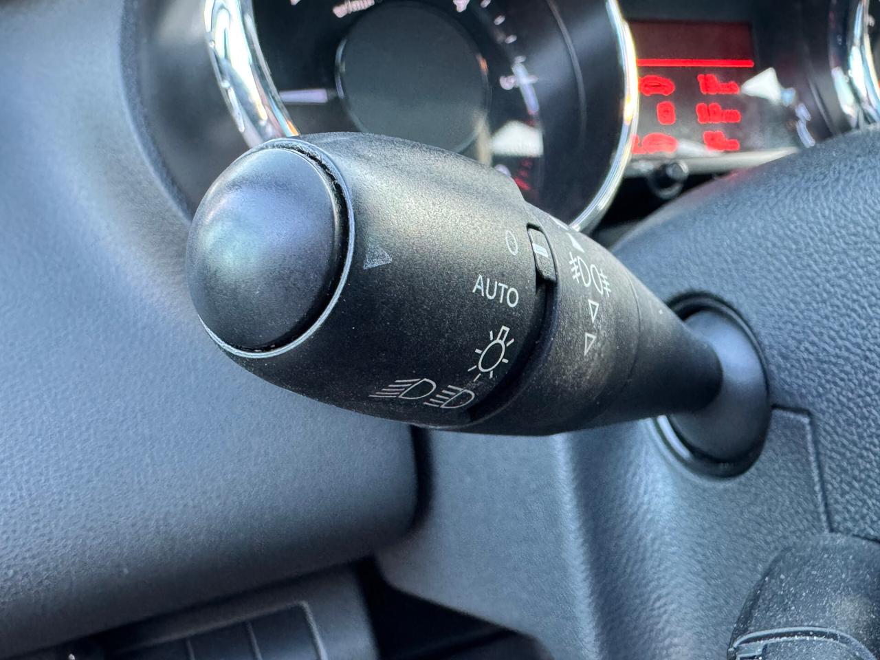 Peugeot 3008 1.6 HDi 115CV Allure