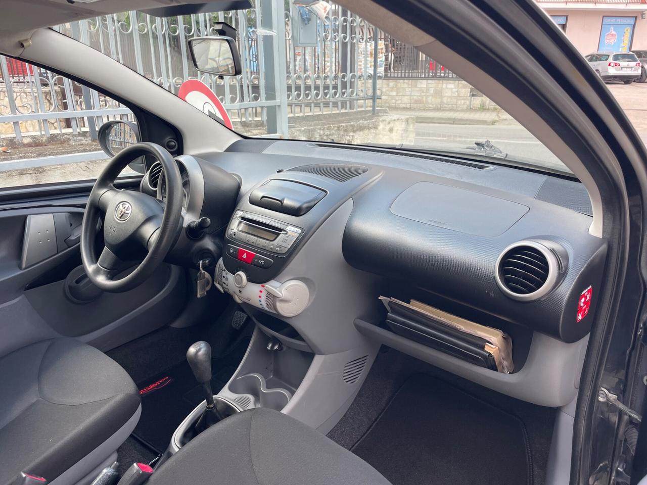 Toyota Aygo 1.0 12V VVT-i 5 porte Sol Connect