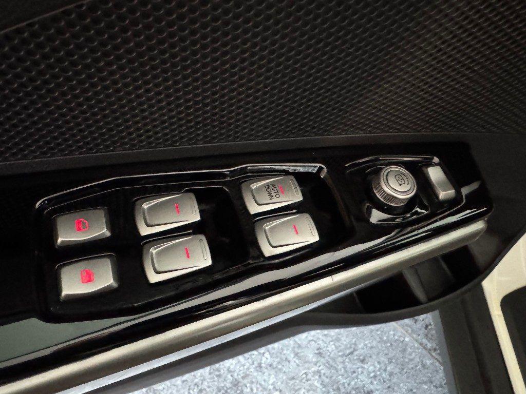 SsangYong Tivoli 1.6d Xdi Fari Led Cruise Full Soli 75000 km