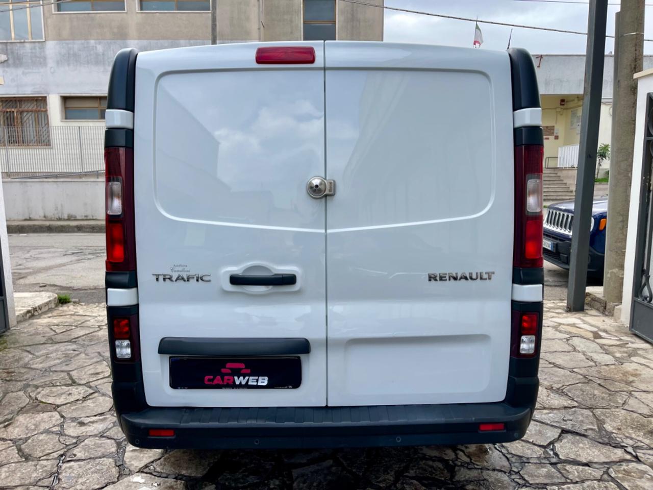 Renault Trafic T29 2.0 dCi 120CV PL-TN 2020