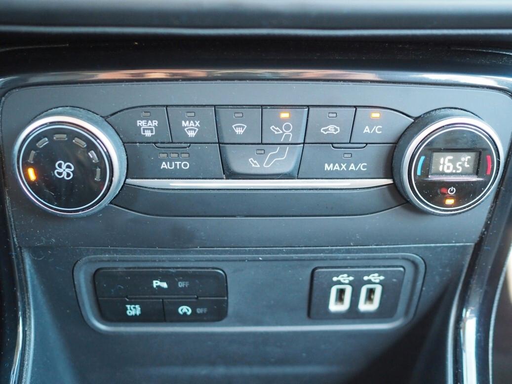 FORD ECOSPORT 1.0 EcoBoost 100 CV TITANIUM