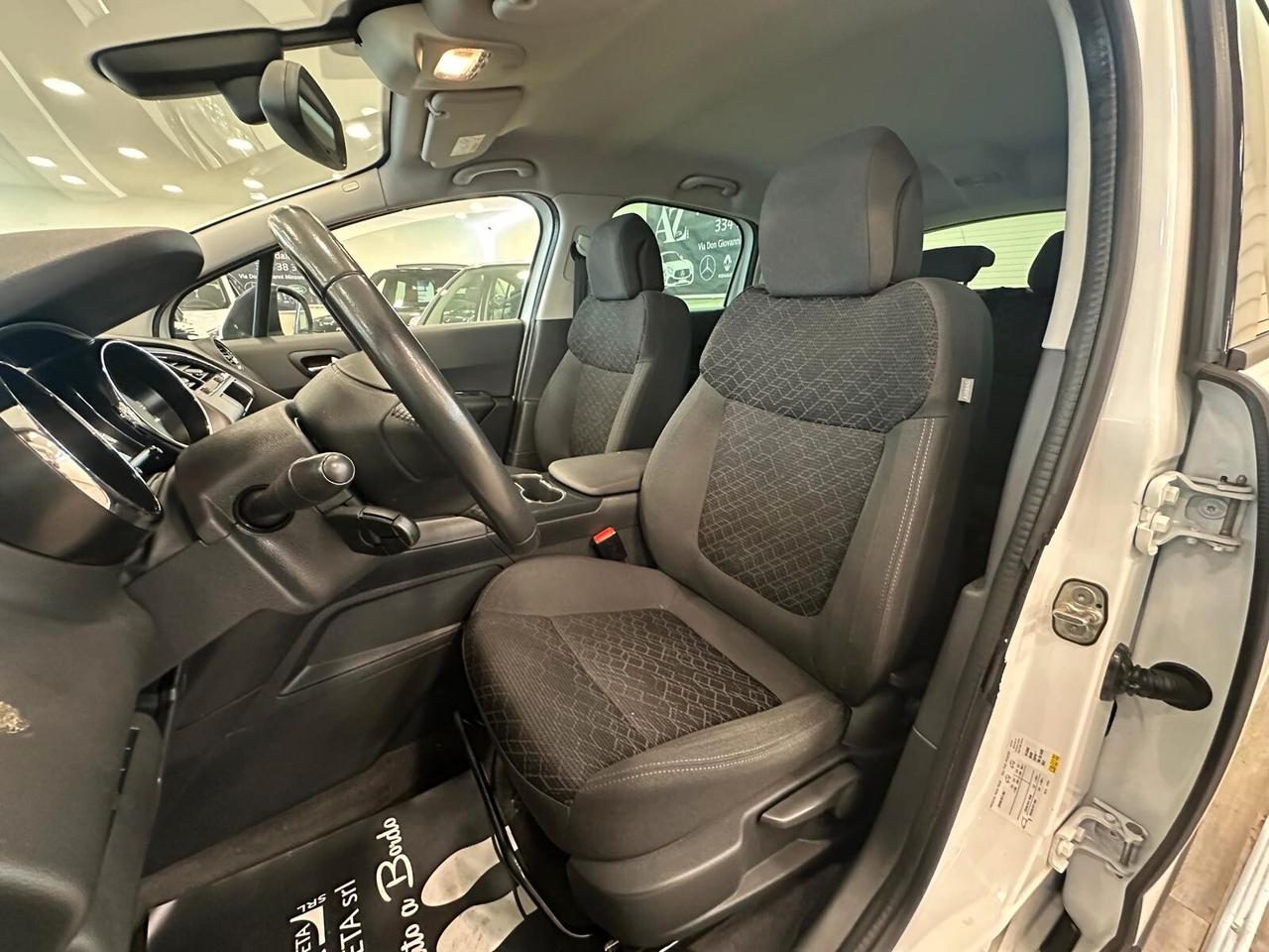 Peugeot 3008 BlueHDi 120 S&S Business