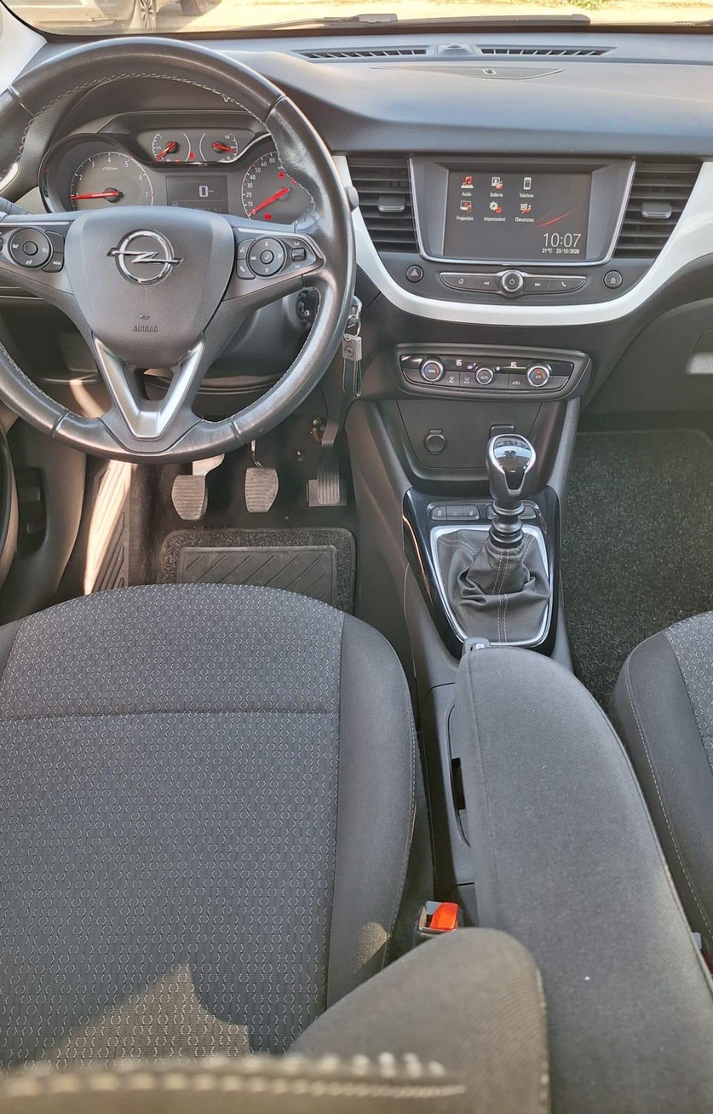 Opel Crossland 1.2 Turbo 12V 110 CV Start&Stop Design & Tech