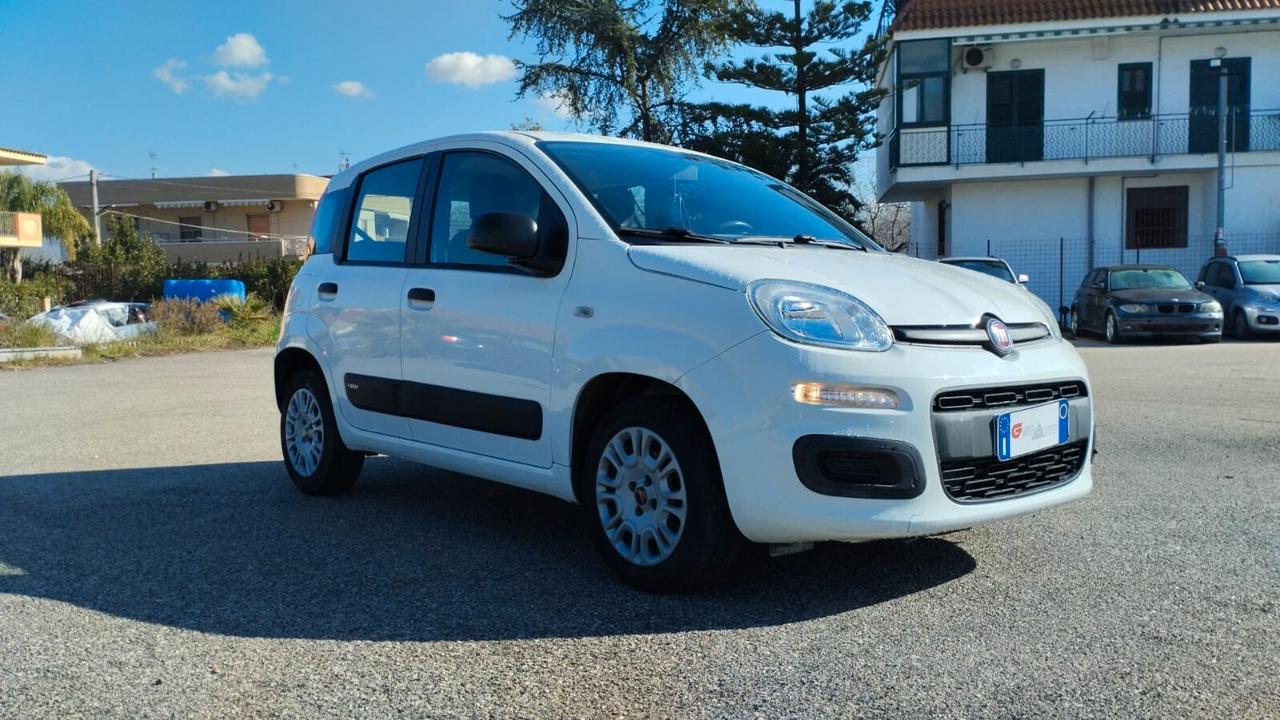 Fiat Panda 1.2 Connected by Wind