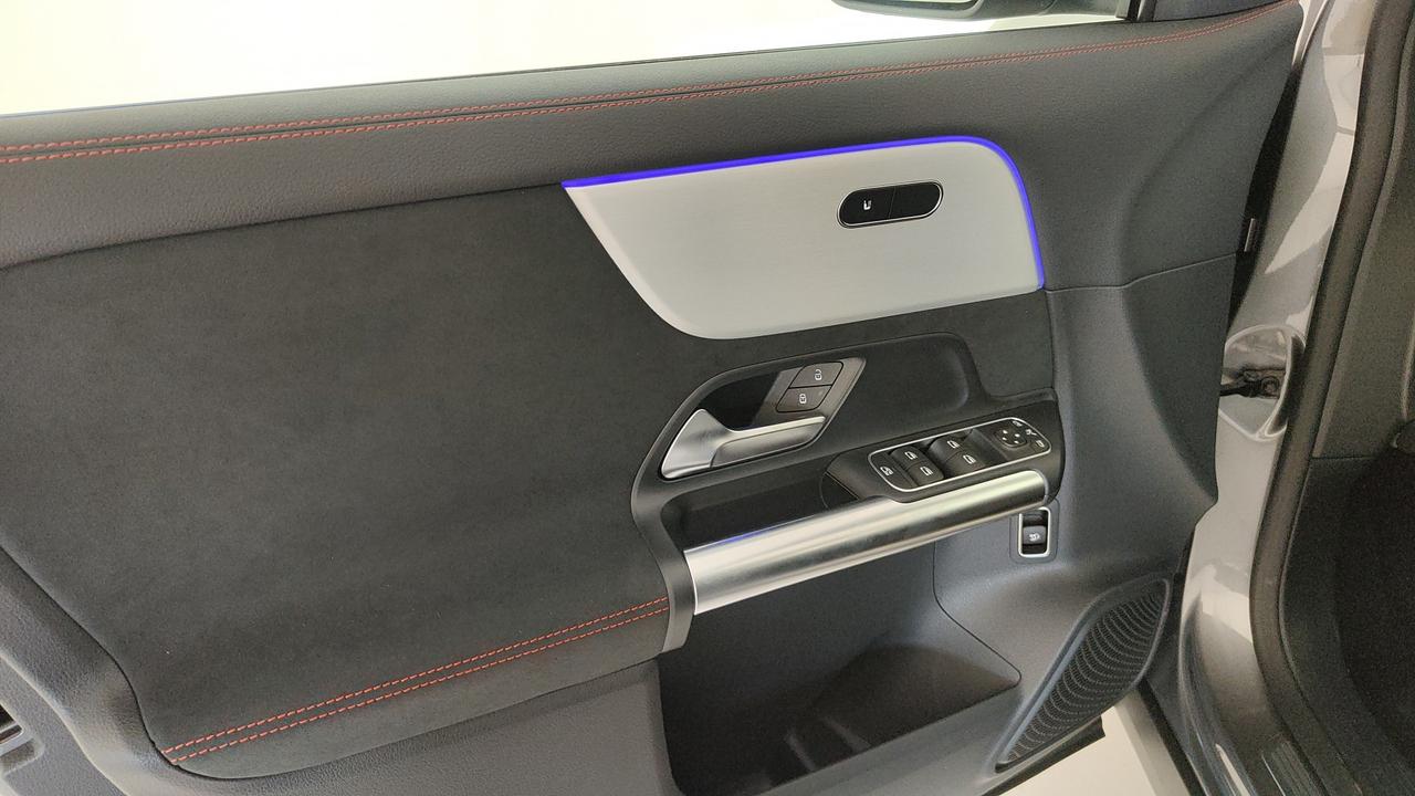 Mercedes-Benz GLA 200 d automatic