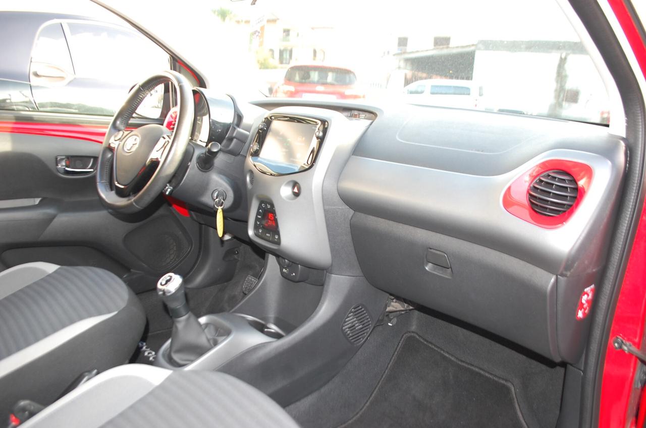 Toyota Aygo Connect 5p 1.0 x-cool 72CV Uff Italy App Lega USB Led
