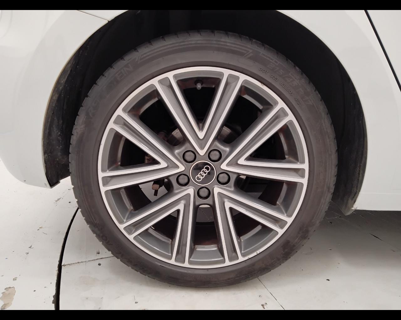 AUDI A1 II 2019 Sportback - A1 Sportback 30 1.0 tfsi Admired Adva