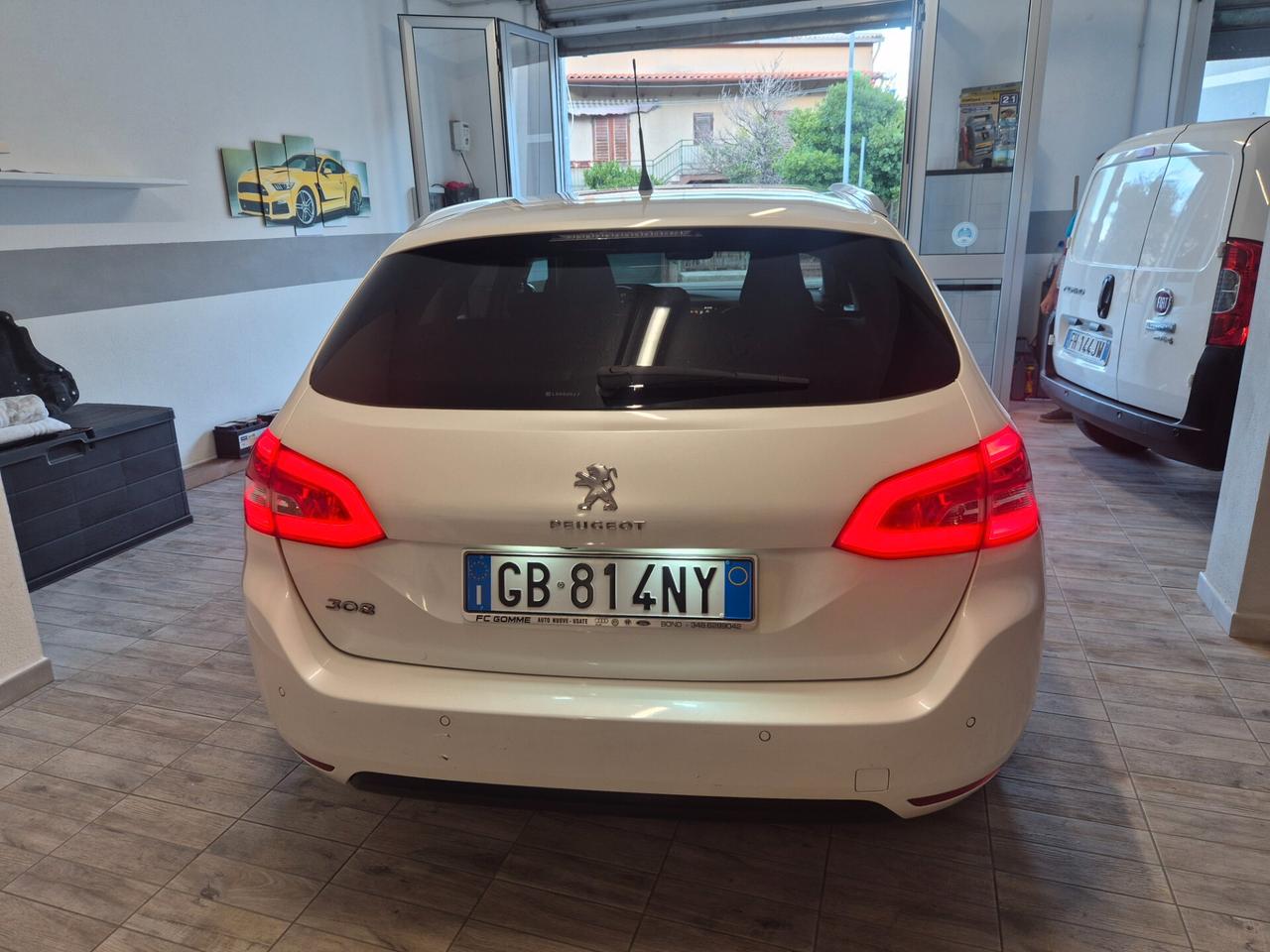 Peugeot 308 BlueHDi 130 S&S SW Allure