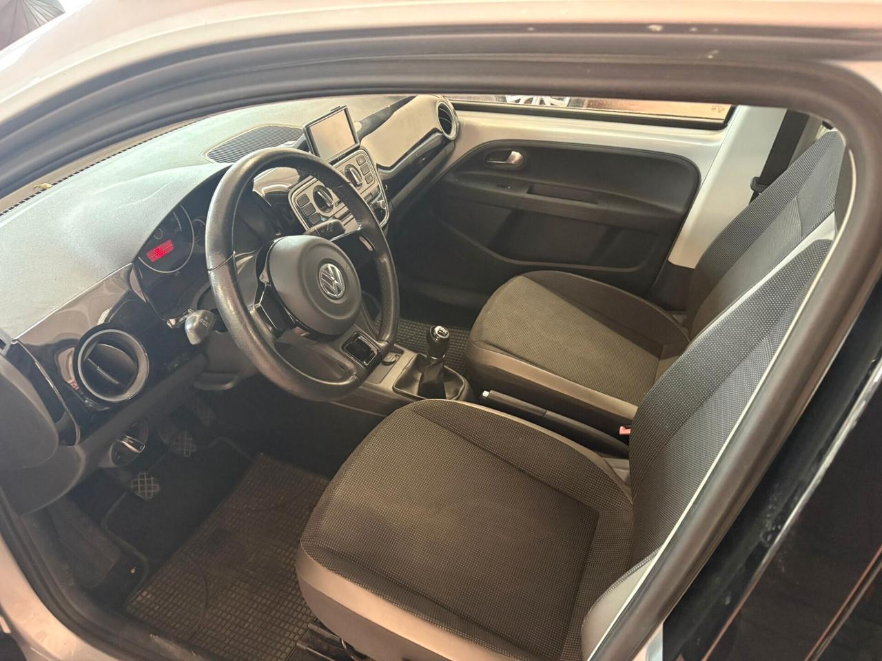 VOLKSWAGEN UP 1000 benzina CV 75 Km 41.384 certificati PER NEOPATENTATI Garanzia 12 mesi