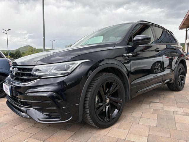 VOLKSWAGEN Tiguan 2.0 TDI 150 CV DSG R-Line TOTAL BLACK