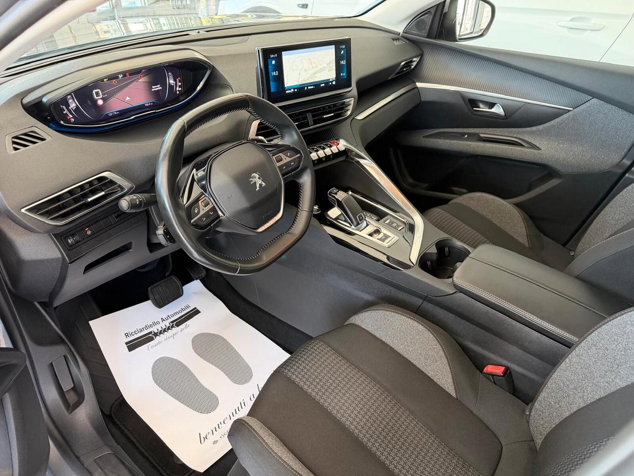 Peugeot 5008 1.5 BlueHDi 130 EAT8 Business 7 POSTI