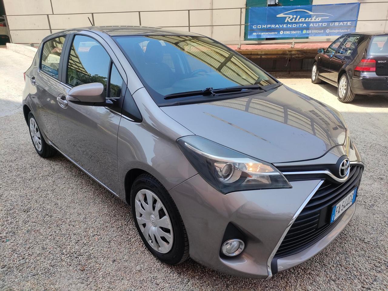 Toyota Yaris 1.4 D-4D 5p Lounge E6