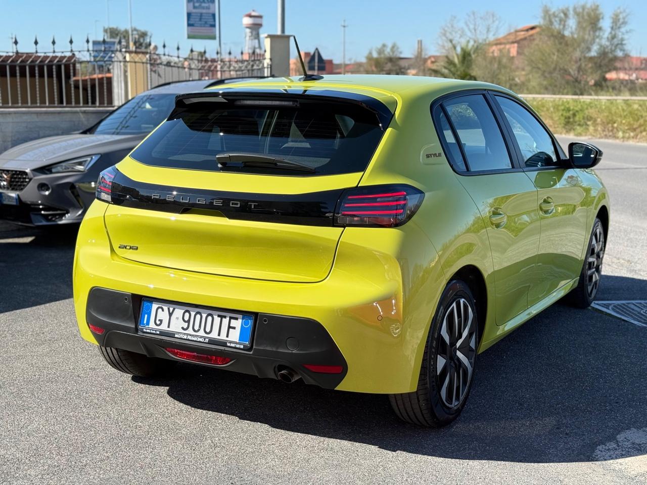 Peugeot 208 PureTech 100cv 5 porte Style