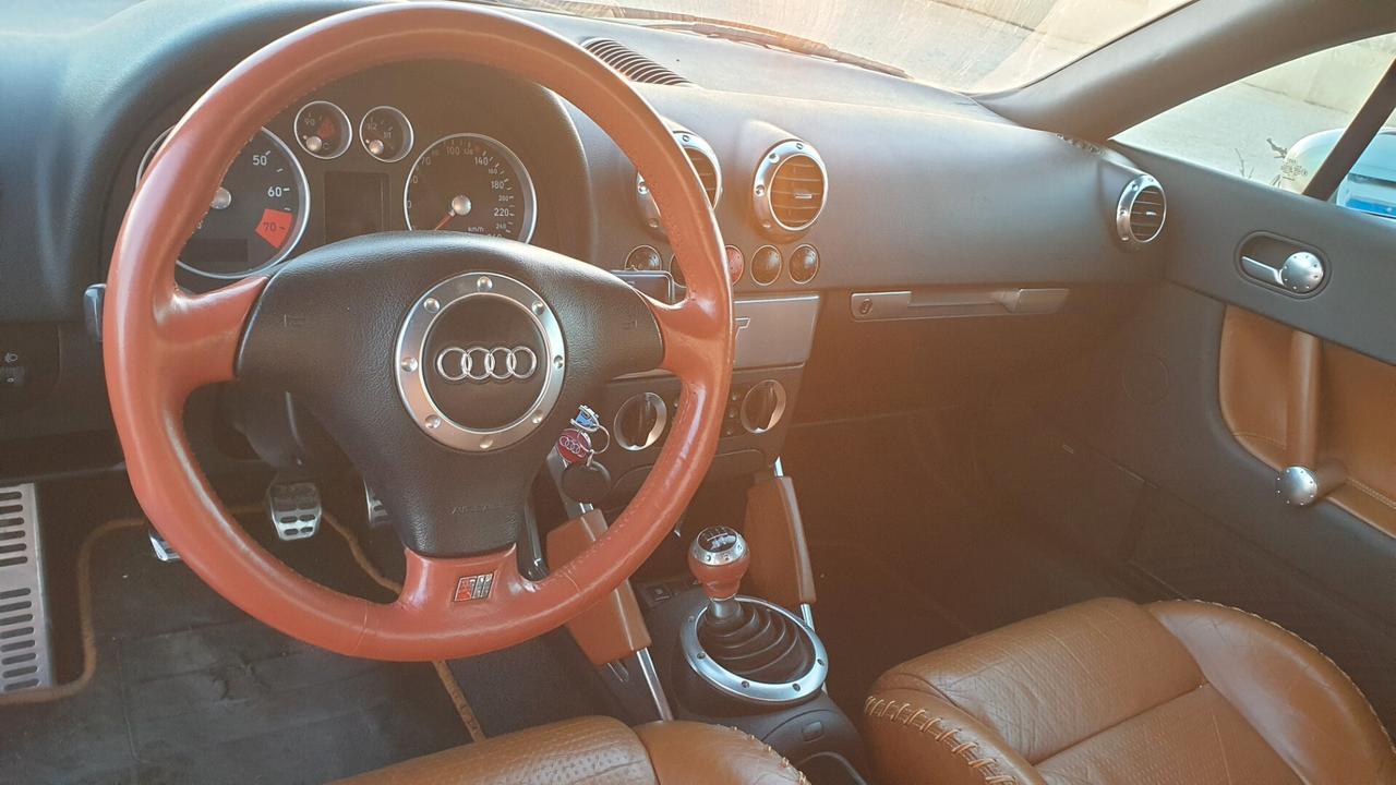 Audi TT Roadster 1.8 T 20V 179 CV cat