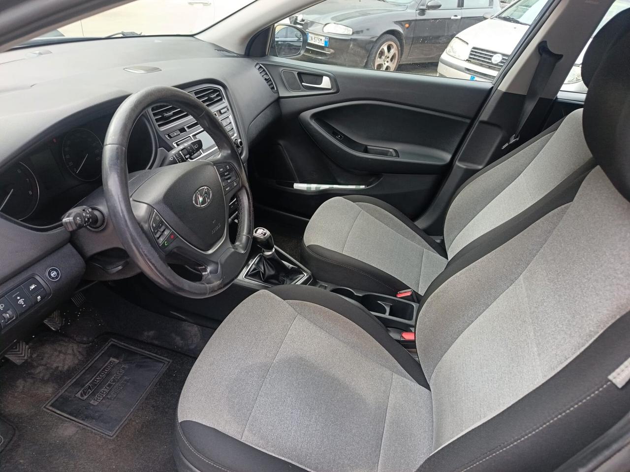 Hyundai i20 1.2 84 CV 5 porte Econext Comfort