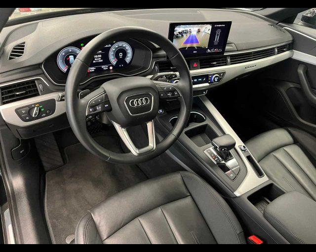 AUDI A4 Avant 40 TDI S tronic Business Advanced