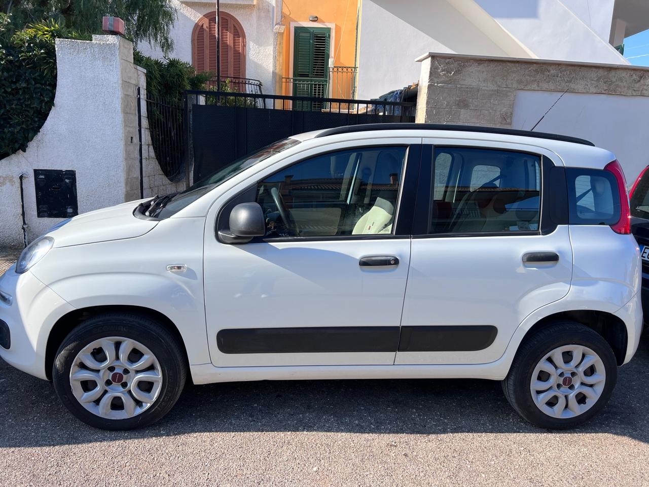 Fiat Panda 0.9 TwinAir Turbo Natural Power Lounge