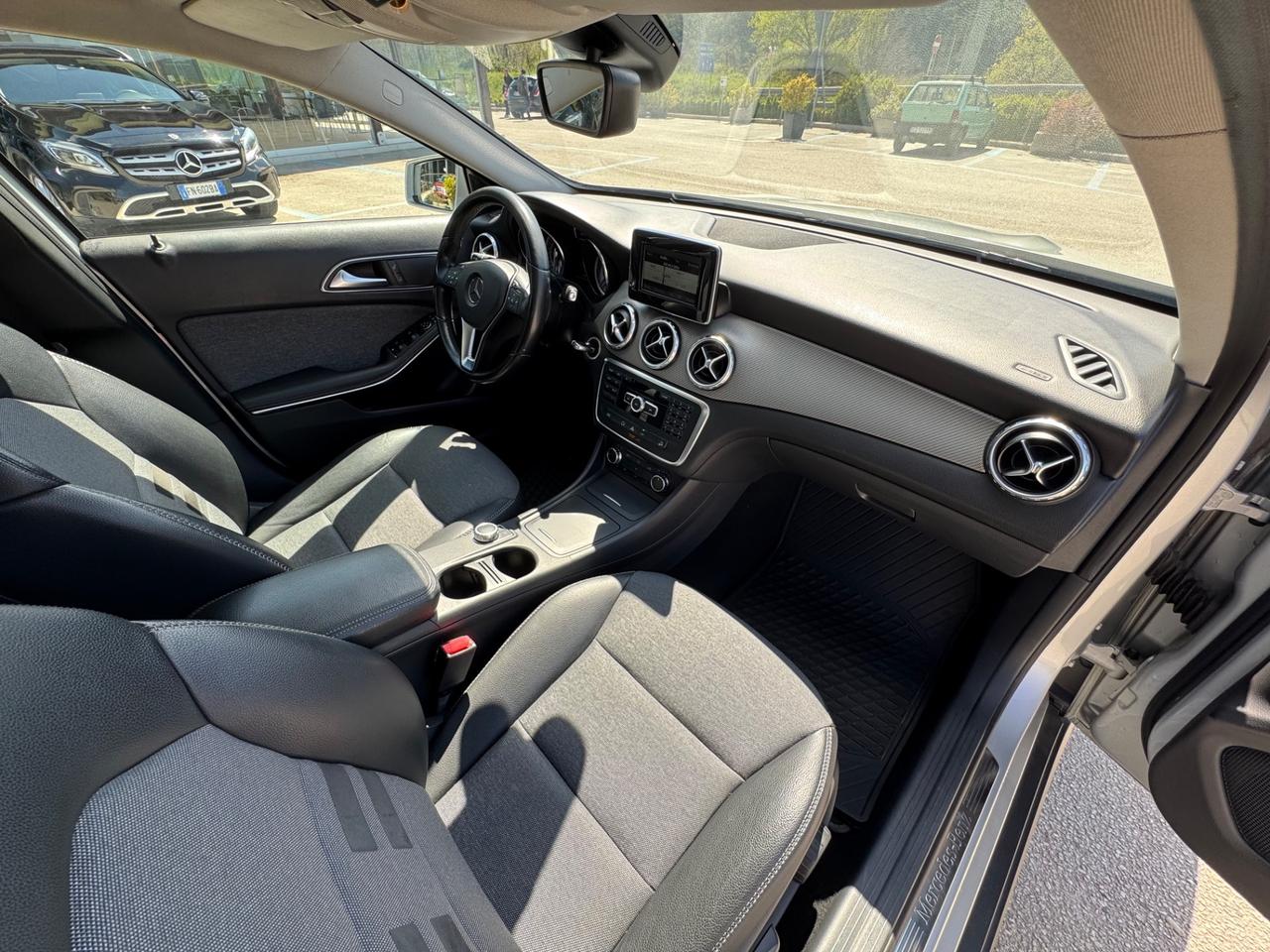 Mercedes-benz GLA 220 CDI Automatic 4Matic Sport