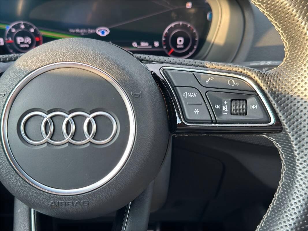 Audi Q2 30 2.0 tdi S-LINE VIRTUAL COCKPIT E CARPLAY
