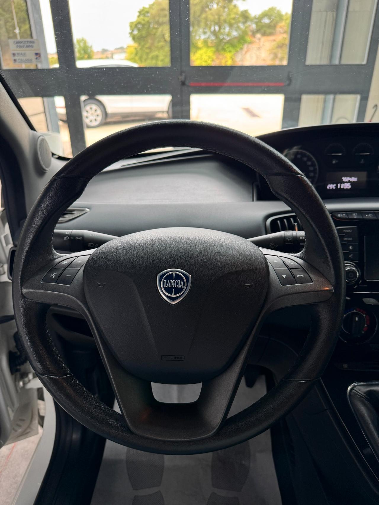 Lancia Ypsilon 1.3 MJT 16V 95 CV 5 porte S&S Gold