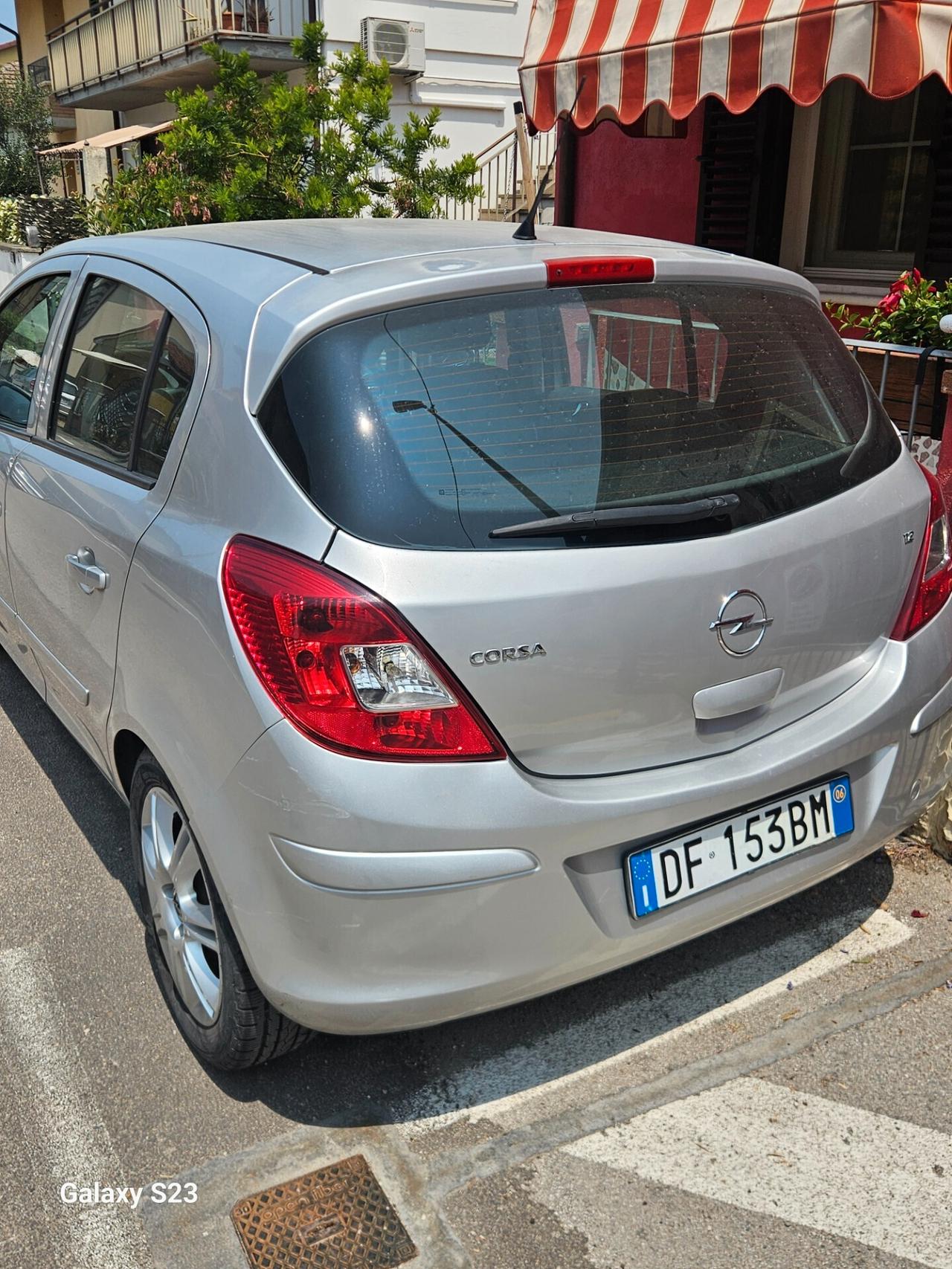 Opel Corsa 1.2 5 porte Easytronic Enjoy