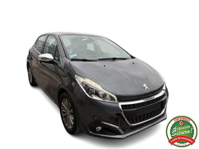 PEUGEOT 208 1° serie PureTech 82 5 porte Allure